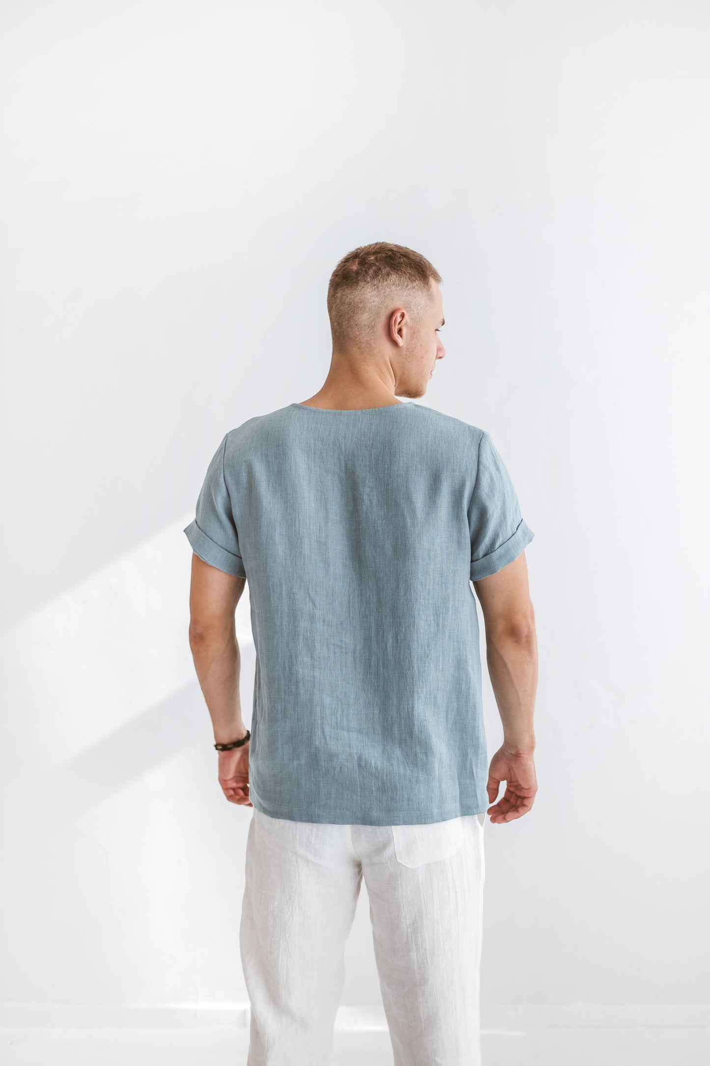 Soft Linen T-shirt with Buttons, L size