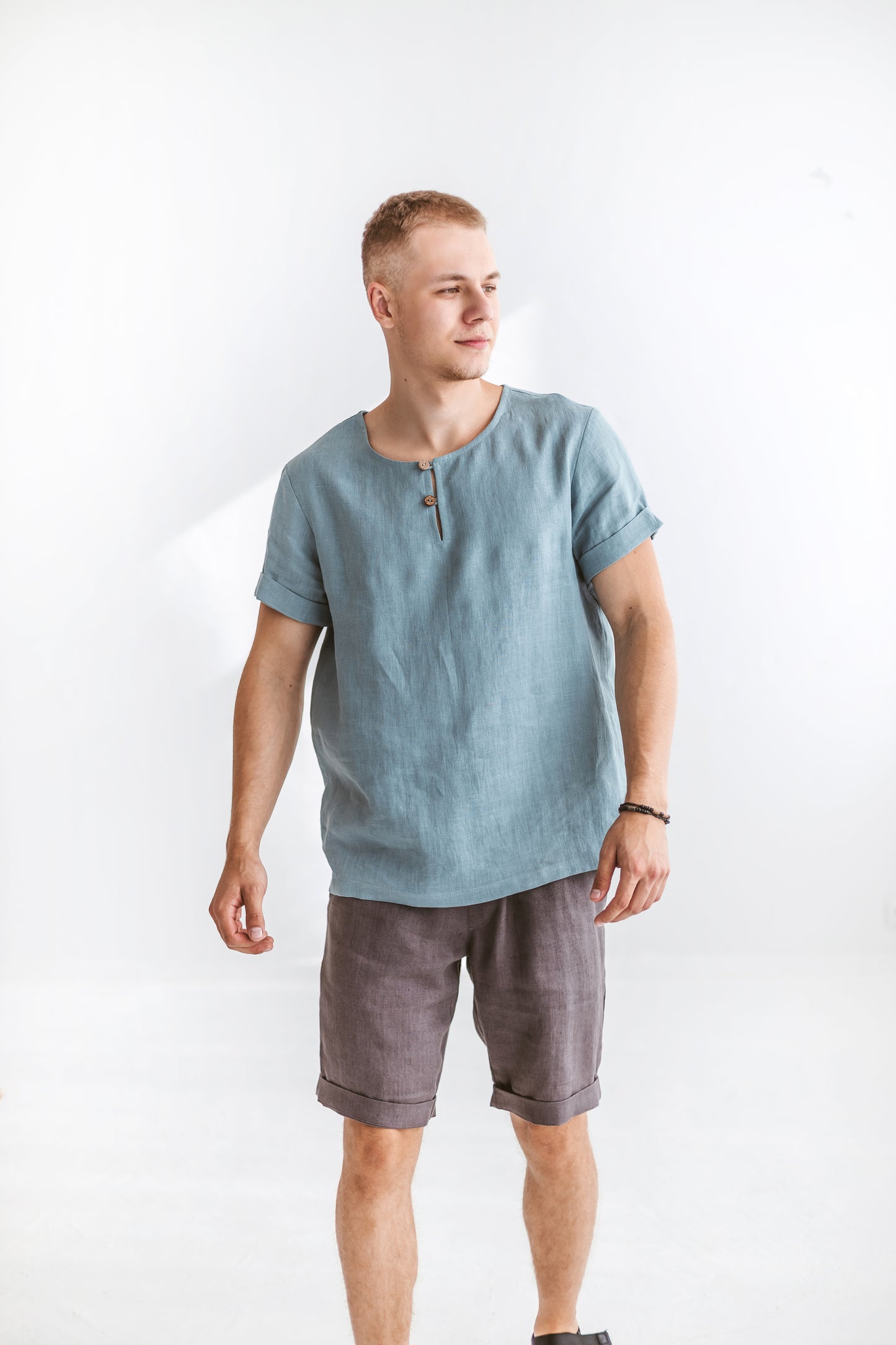 Soft Linen T-shirt with Buttons, L size